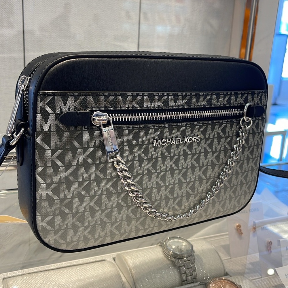 MICHAEL KORS Jet Set Lg Ombré Signature Logo EW Crossbody East West 
Black 
NWT - Picture 8 of 16